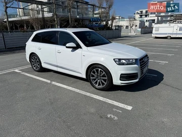 Авто Audi Q7 2017 № 8734965