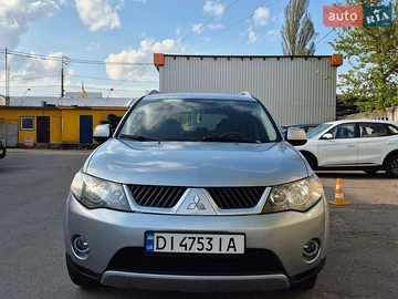 Авто Mitsubishi Outlander Xl 2008 № 8735263