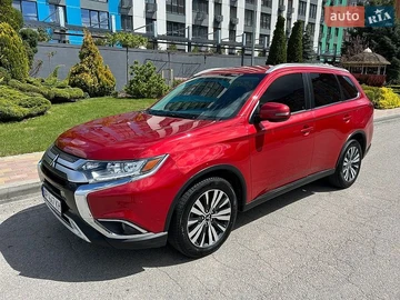 Авто Mitsubishi Outlander 2019 № 8735481