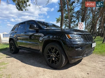 Авто Jeep Grand Cherokee 2017 № 8735516