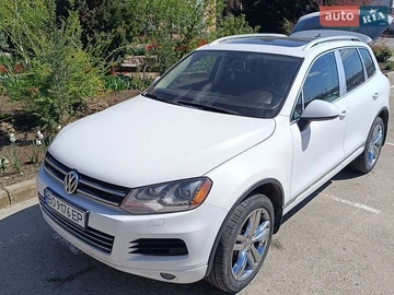 Авто Volkswagen Touareg 2014 № 8735520