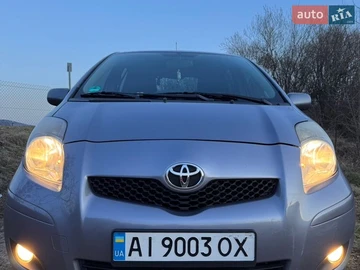 Авто Toyota Yaris 2010 № 8735878