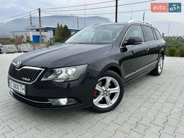 Авто Skoda Superb 2013 № 8736059
