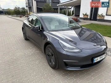 Авто Tesla Model 3 2021 № 8736230