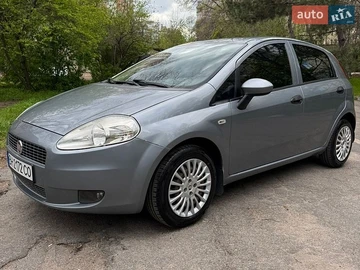 Авто Fiat Grande Punto 2009 № 8736372