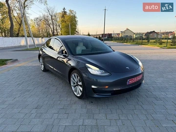 Авто Tesla Model 3 2018 № 8736862