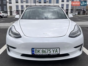Авто Tesla Model 3 2019 № 8736868