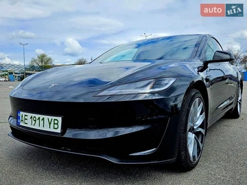 Авто Tesla Model 3 2024 № 8736953