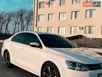 Авто Volkswagen Jetta 2014 № 8737090