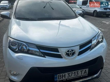 Авто Toyota Rav4 2015 № 8737270