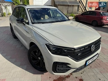 Авто Volkswagen Touareg 2021 № 8737292
