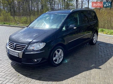 Авто Volkswagen Touran 2007 № 8737510