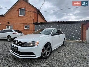 Авто Volkswagen Jetta 2015 № 8737519