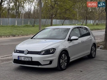 Авто Volkswagen E-Golf 2015 № 8738023