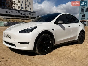 Авто Tesla Model Y 2023 № 8738358