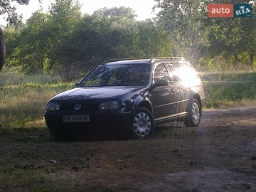 Авто Volkswagen Golf 2005 № 8738408