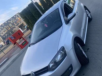 Авто Volkswagen Polo 2011 № 8738411