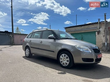 Авто Skoda Fabia 2008 № 8738424