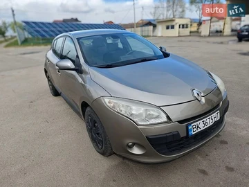 Авто Renault Megane 2010 № 8738431