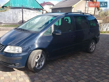 Авто Volkswagen Sharan 2010 № 8738449