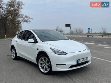 Авто Tesla Model Y 2022 № 8738894