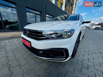 Авто Volkswagen Passat 2022 № 8738901