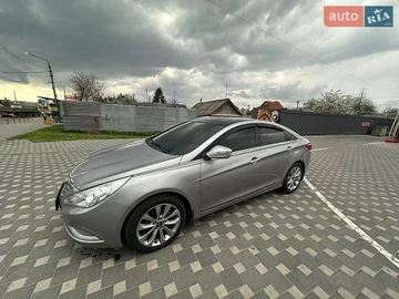 Авто Hyundai Sonata 2010 № 8739310