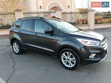 Авто Ford Escape 2018 № 8739430