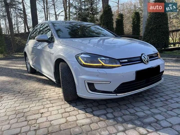 Авто Volkswagen E-Golf 2017 № 8739483