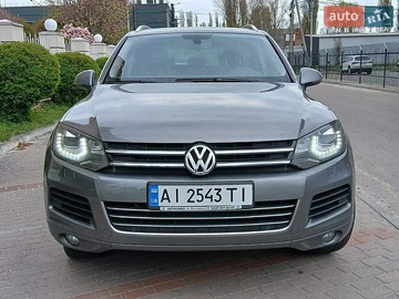 Авто Volkswagen Touareg 2013 № 8739658