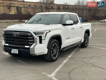 Авто Toyota Tundra 2022 № 8739723