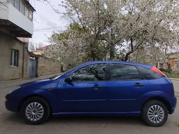 Авто Ford Focus 2000 № 8739726