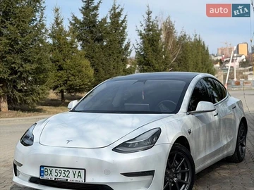 Авто Tesla Model 3 2019 № 8740143