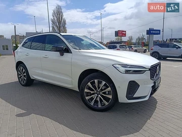 Авто Volvo Xc60 2025 № 8740991