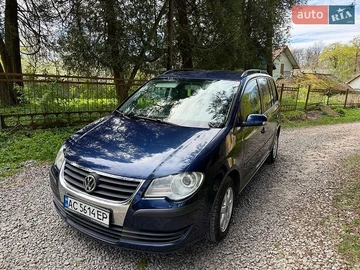 Авто Volkswagen Touran 2006 № 8741106