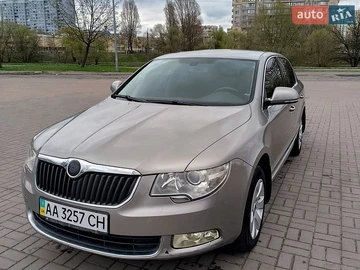 Авто Skoda Superb 2010 № 8741878
