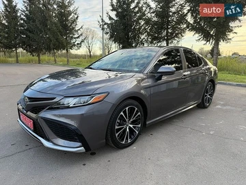 Авто Toyota Camry 2018 № 8742141