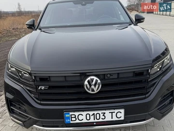 Авто Volkswagen Touareg 2019 № 8742339