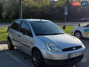 Авто Ford Fiesta 2004 № 8742368