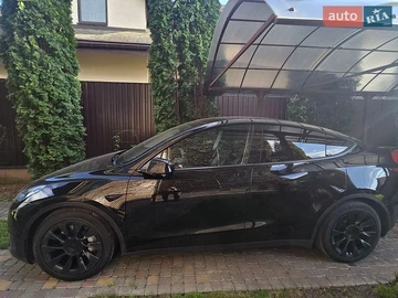 Авто Tesla Model Y 2021 № 8742870
