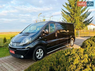 Авто Renault Trafic 2013 № 8743108