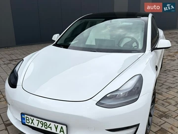 Авто Tesla Model 3 2021 № 8743391