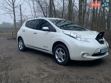 Авто Nissan Leaf 2013 № 8743569