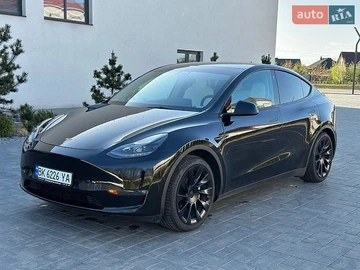 Авто Tesla Model Y 2021 № 8743739