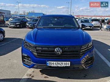 Авто Volkswagen Touareg 2022 № 8743759