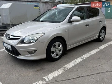 Авто Hyundai I30 2011 № 8744408