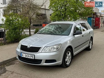 Авто Skoda Octavia 2010 № 8744415