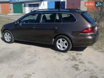 Авто Volkswagen Golf 2010 № 8744428