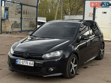 Авто Volkswagen Golf 2010 № 8744430
