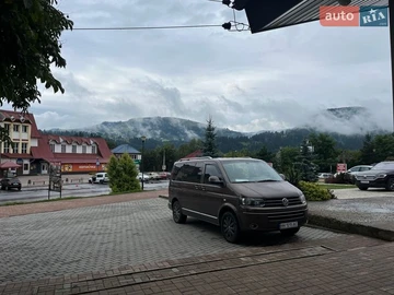 Авто Volkswagen Multivan 2011 № 8744635